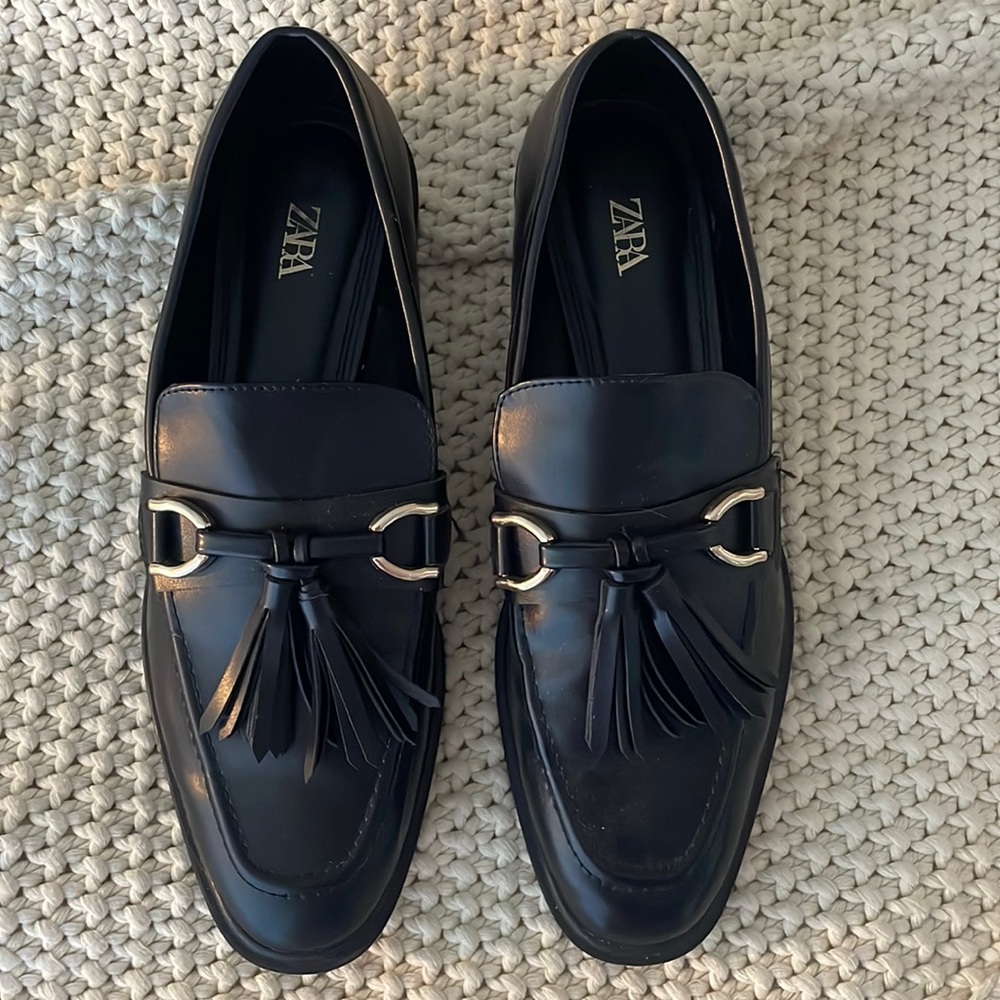 ZARA LOAFERS